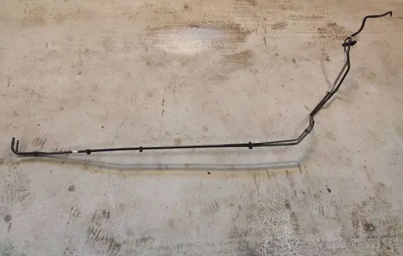 Volvo S60 Fuel line pipe 31478128 32312587