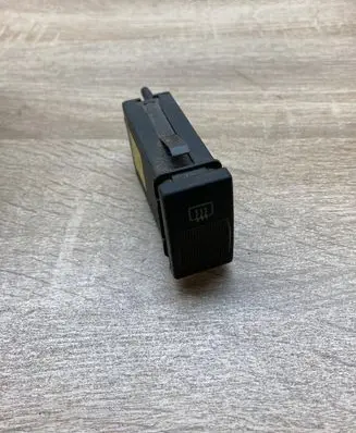 Audi A4 S4 B5 8D Windscreen/window heater switch 4D0941503