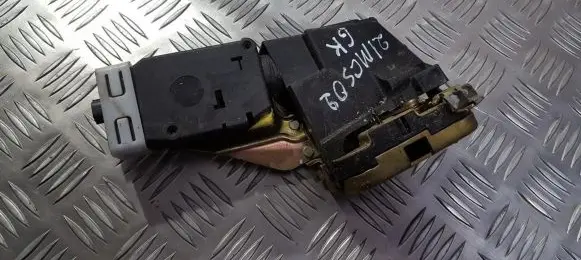 Mitsubishi Carisma Rear door lock