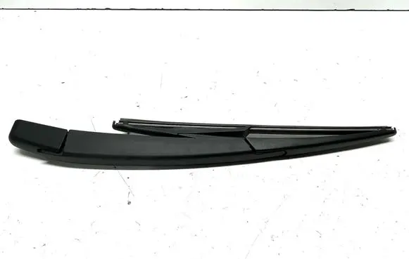 Nissan Juke I F15 Rear wiper blade arm 60019327