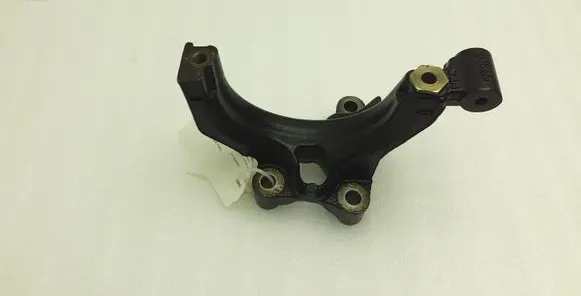 Volkswagen Golf VII Other engine bay part 04L425