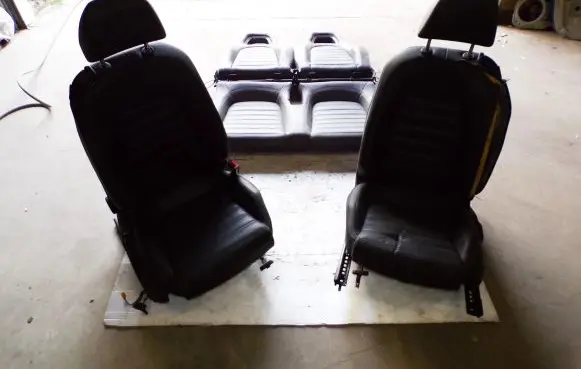 Volkswagen Scirocco Seat set 1K8881106E 1K8885319 1K8881105E