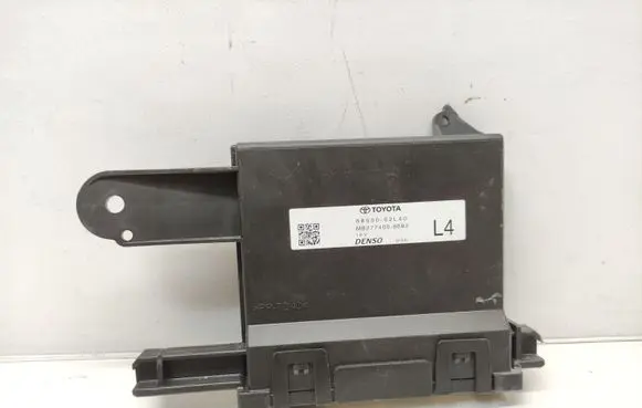 Toyota Corolla E210 E21 Other control units/modules 8865002L40