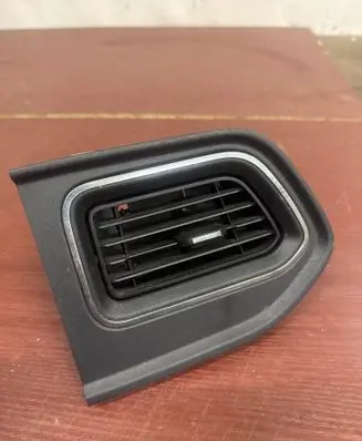Renault Master III Dashboard air vent grill cover trim 687505442R
