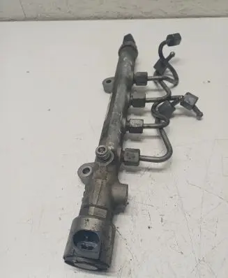 Mercedes-Benz E W212 Fuel main line pipe A6510700495