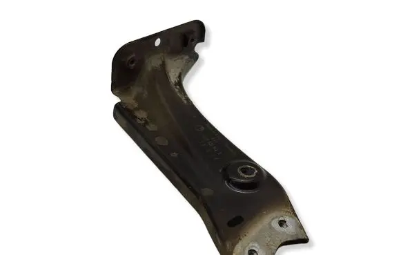 Skoda Octavia Mk3 (5E) Fender mounting bracket 5E0821142