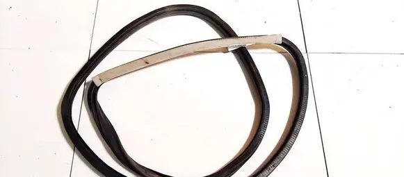 Audi A4 S4 B5 8D Rubber seal rear door 