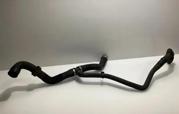 Mercedes-Benz ML W164 Engine coolant pipe/hose A1645011082 1645011082