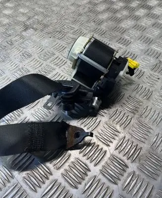 Mercedes-Benz ML W164 Rear seatbelt A1648600385
