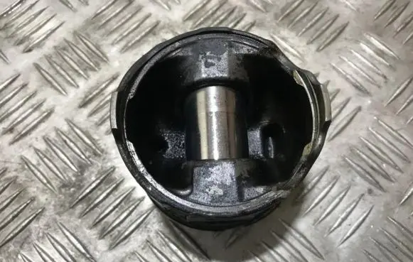 Renault Scenic II - Grand scenic II Piston
