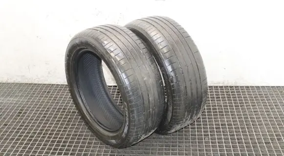 Volvo XC70 R12 summer tire 23550R18