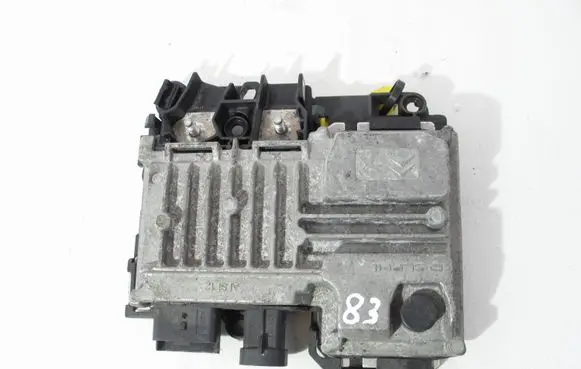Engine start stop button switch