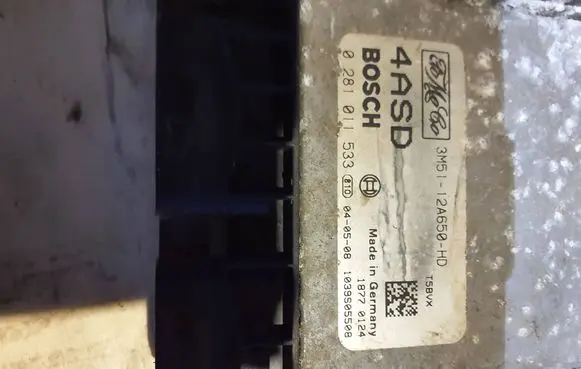 Ford Focus C-MAX Engine control unit/module 3M5112A650HD 0281011533 1039S05504