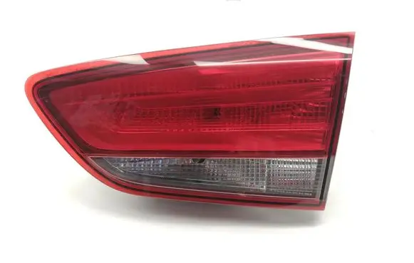 Hyundai i30 Tailgate rear/tail lights 