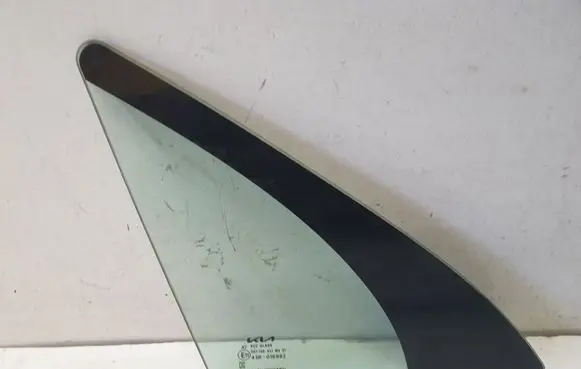 KIA Sorento Front door vent window glass four-door 43R016982