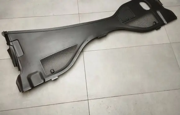 Audi A7 S7 4G Wiper trim 4G8819447H