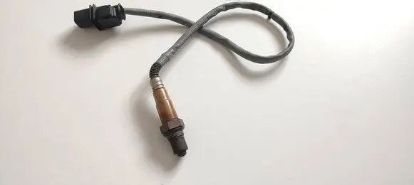 BMW 6 E63 E64 Lambda probe sensor 0258017029 1928404682