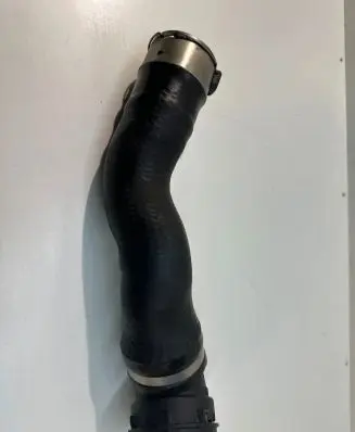 BMW 5 E60 E61 Intercooler hose/pipe 780374