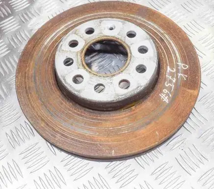 Skoda Octavia Mk3 (5E) Front brake disc 5Q0615301H