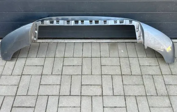Audi Q3 8U Front bumper lip 
