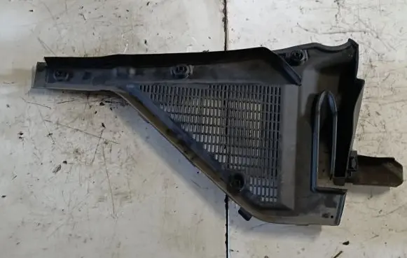 BMW X5 E70 Wiper trim 10834110