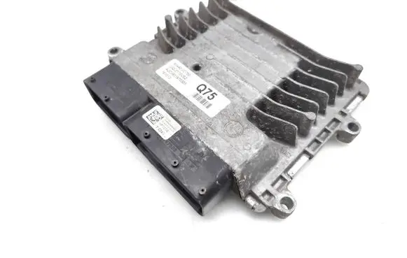 KIA Sportage Engine control unit/module 954402D750 954412D750 A2C9801870301