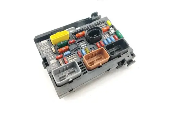 Citroen Berlingo Fuse box set 9675877980