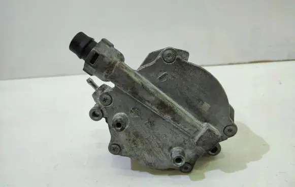 BMW 7 F01 F02 F03 F04 Vacuum pump 7566291