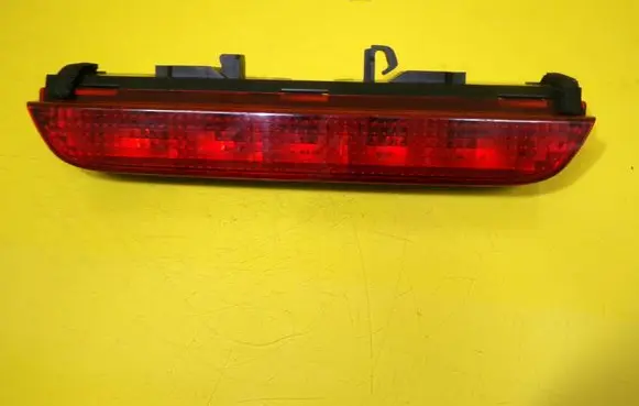 Mazda Demio Third/center stoplight P1049