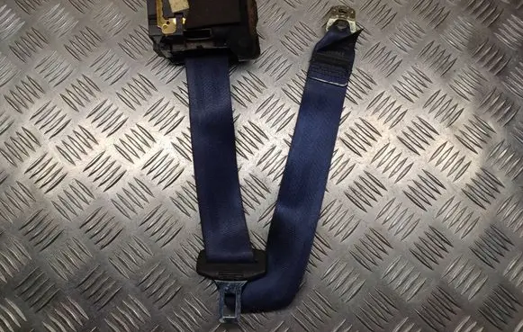 Audi A4 S4 B5 8D Rear seatbelt 8D9857805D 566190601