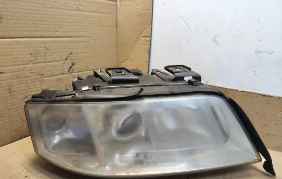 Audi A6 S6 C5 4B Headlight/headlamp 14846600RE