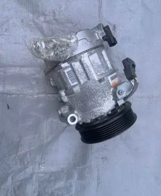 Jeep Cherokee Air conditioning (A/C) compressor (pump) P68103199AC