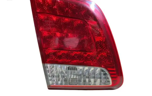 KIA Sorento Tailgate rear/tail lights 924052P12