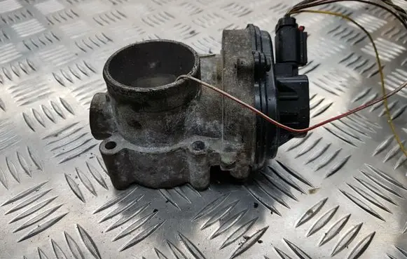 Ford Focus Throttle valve 0310072 2S6UFC