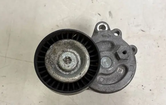 Subaru Outback (BT) Generator/alternator belt tensioner 690502232458