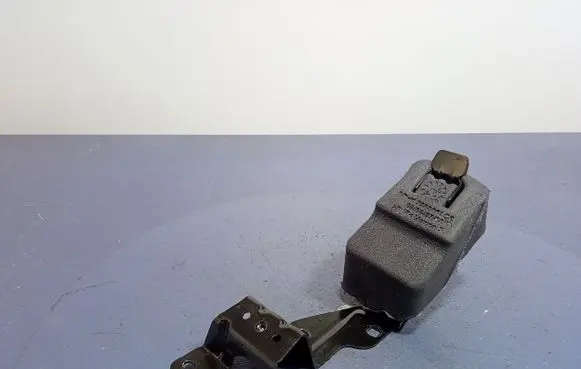 Accelerator throttle pedal