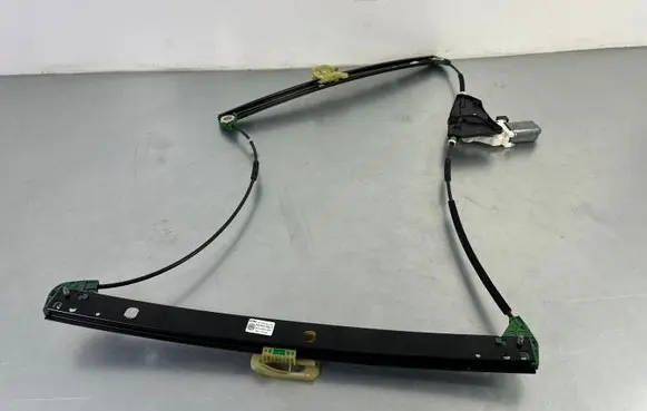 Volkswagen Touareg III Front door window regulator with motor 4K0959802