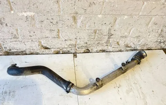 Audi Q7 4L Intercooler hose/pipe 7L6145737B