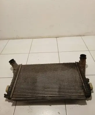 Volkswagen PASSAT B7 Intercooler radiator 3C0145805AM