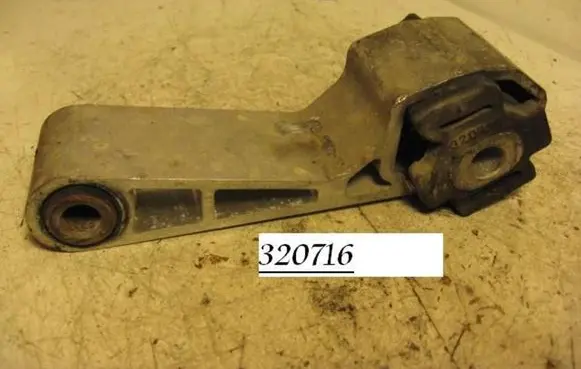 Ford Galaxy Engine mount bracket 320716