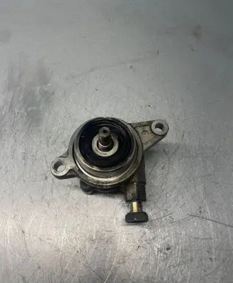 Nissan X-Trail T30 Power steering pump 57112005