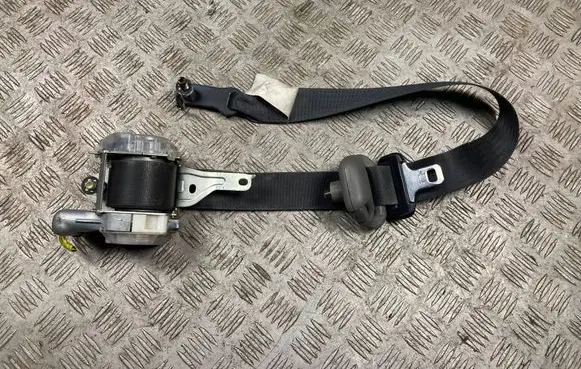 Subaru Forester SG Front seatbelt