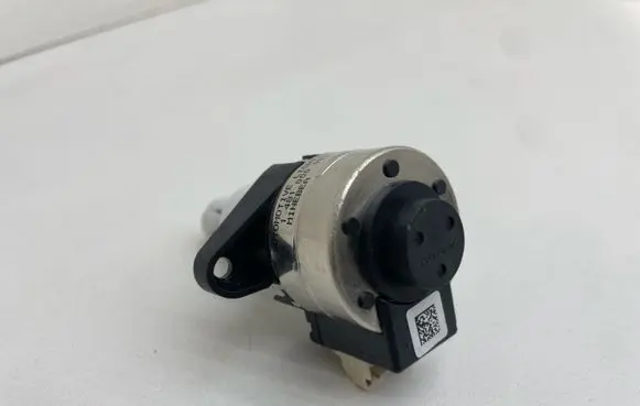 BMW 2 F45 Headlight level adjustment motor 148100000201