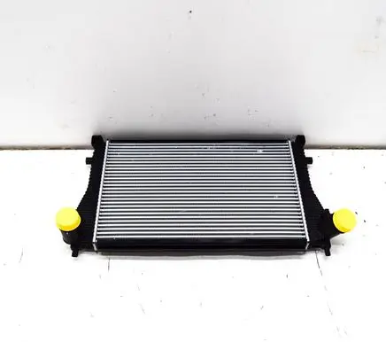 Volkswagen Golf VII Intercooler radiator 5Q0145803AA