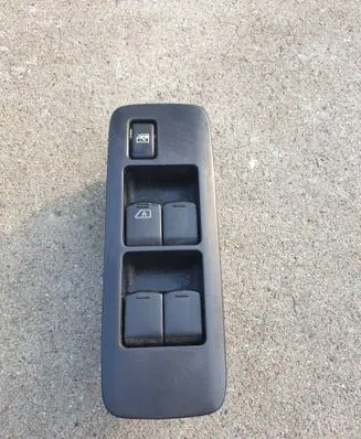 Nissan Qashqai Electric window control switch 25401BB65B