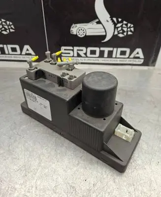 Mercedes-Benz E W210 Central locking vacuum pump 2088000948
