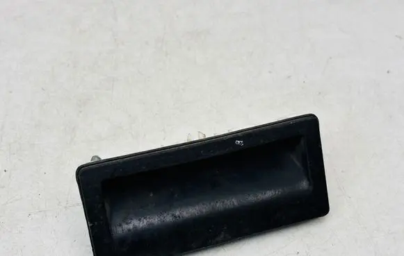 Volkswagen PASSAT B7 Tailgate/trunk/boot exterior handle 5N0827566T