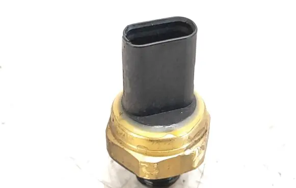BMW 1 F20 F21 Oil pressure sensor 8576615 857661501