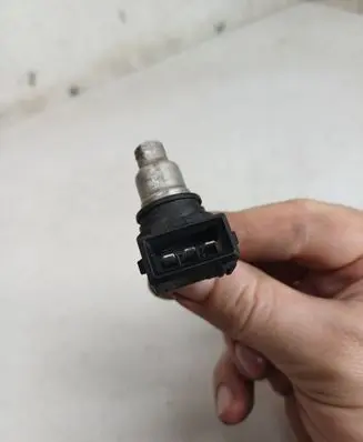 Camshaft position sensor