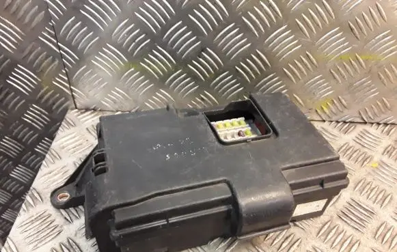 Lexus SC 300 - 400 Fuse box set 8267024092